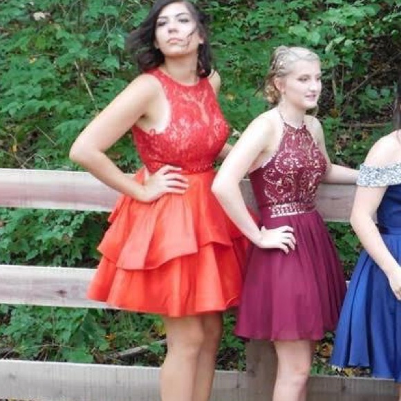 Red homecoming/prom dress - Picture 2 of 5